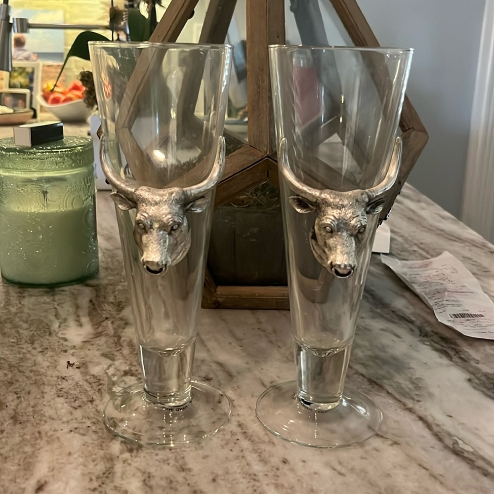 Arthur court long horn Pilsner glasses